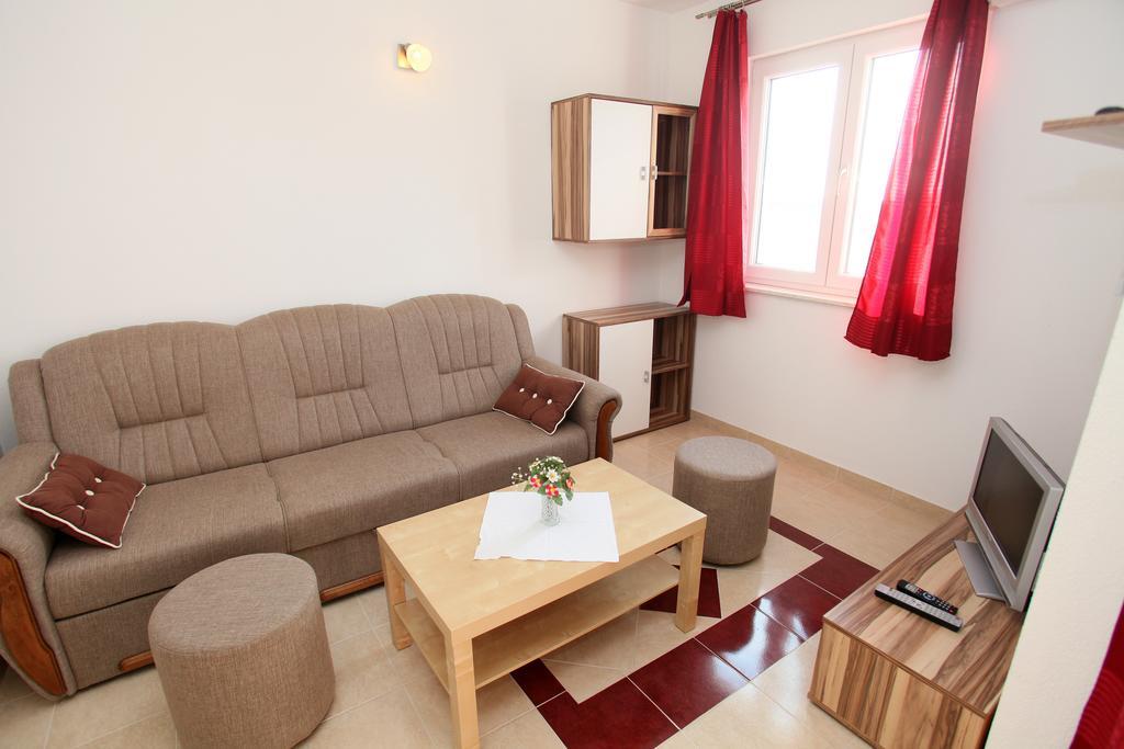 Apartments Villa Karlo Kaštela Eksteriør bilde