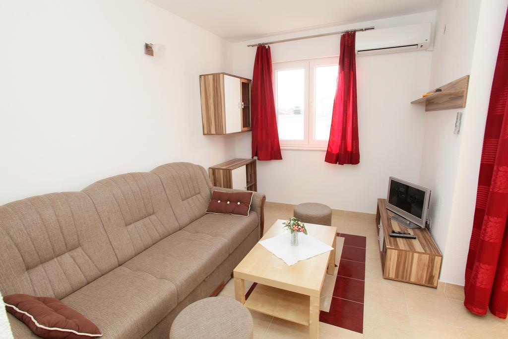 Apartments Villa Karlo Kaštela Eksteriør bilde