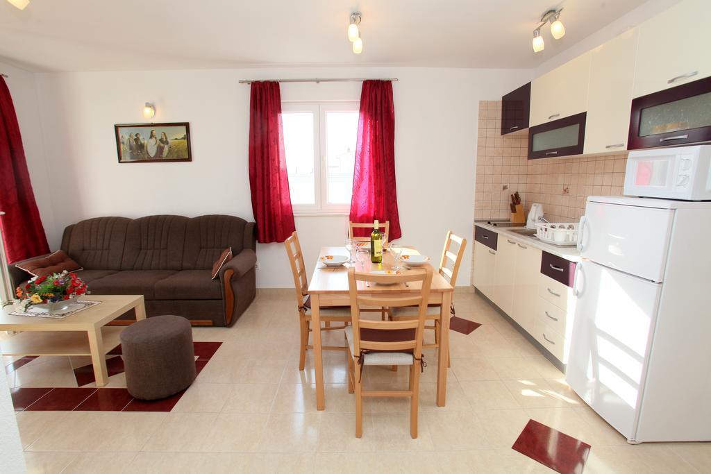 Apartments Villa Karlo Kaštela Eksteriør bilde