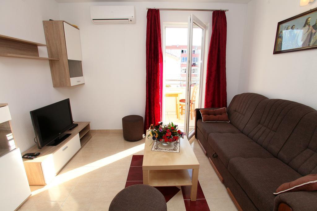 Apartments Villa Karlo Kaštela Eksteriør bilde